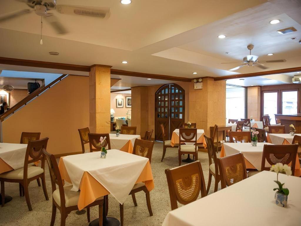Lido Hotel 3*