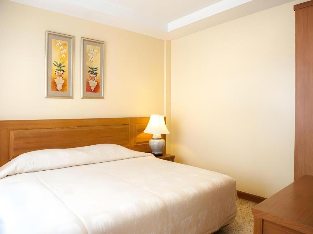 Lido Hotel 3*